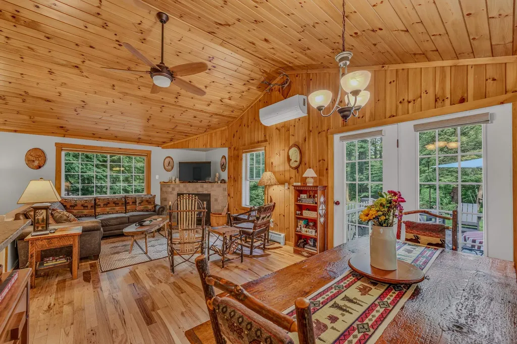 32 Stoney Brook Road Hebron NH 03241
