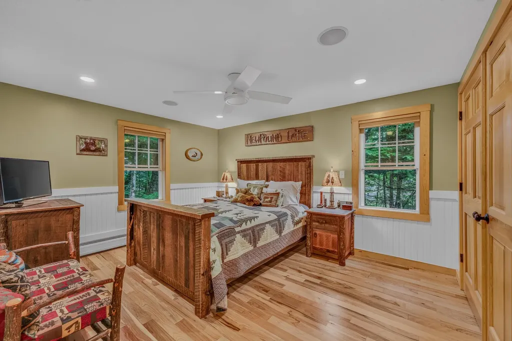 32 Stoney Brook Road Hebron NH 03241
