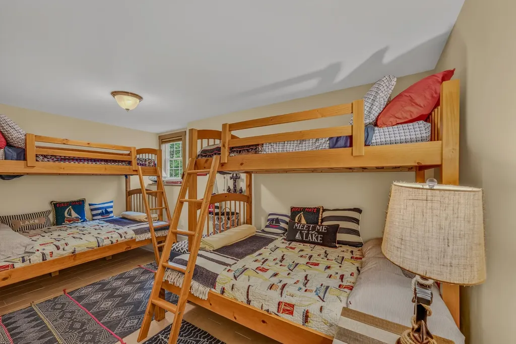 32 Stoney Brook Road Hebron NH 03241