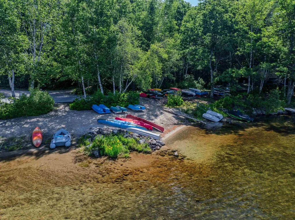 32 Stoney Brook Road Hebron NH 03241