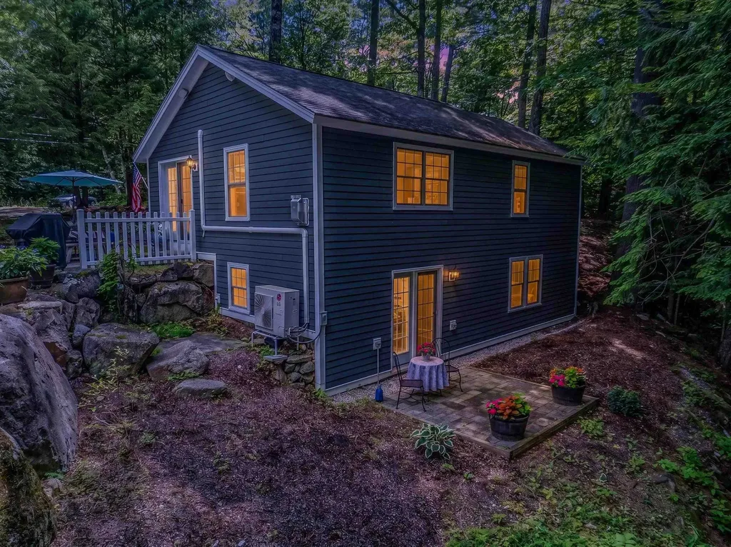 32 Stoney Brook Road Hebron NH 03241