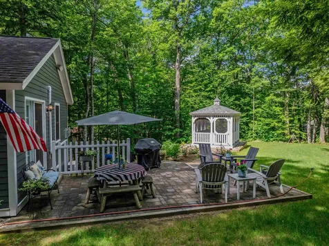 32 Stoney Brook Road Hebron NH 03241
