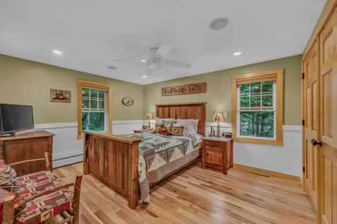 32 Stoney Brook Road Hebron NH 03241