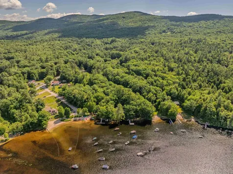 32 Stoney Brook Road Hebron NH 03241