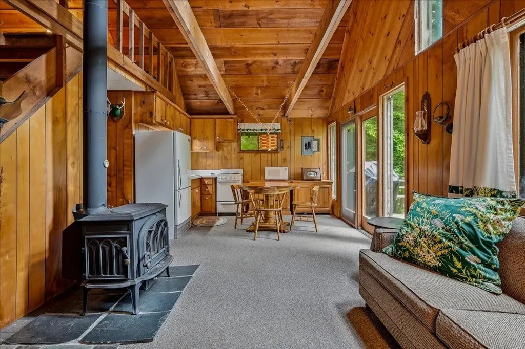 110 Spring Hill Lane Starksboro VT 05733