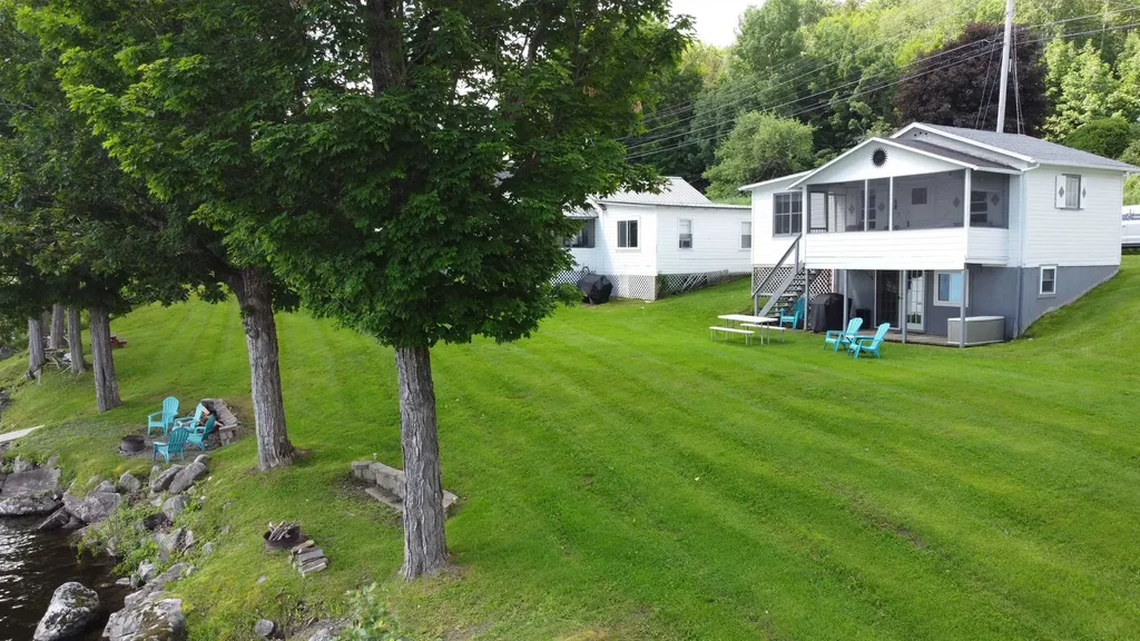32 Mack's Drive Derby VT 05829