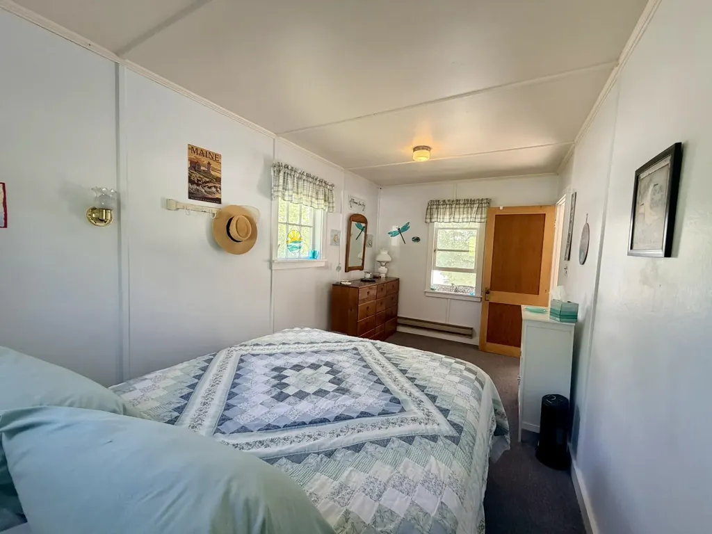32 Mack's Drive Derby VT 05829