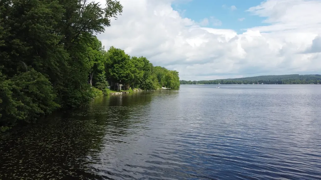 32 Mack's Drive Derby VT 05829