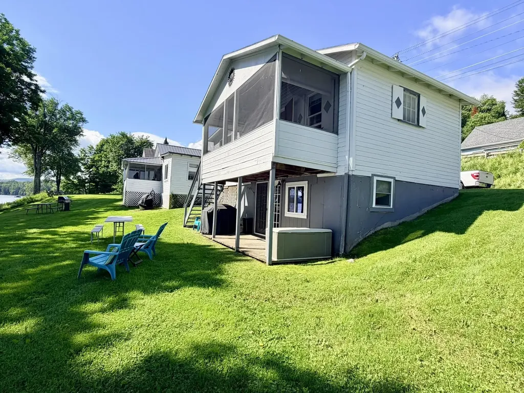 32 Mack's Drive Derby VT 05829