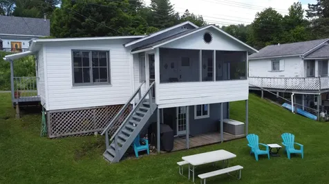 32 Mack's Drive Derby VT 05829