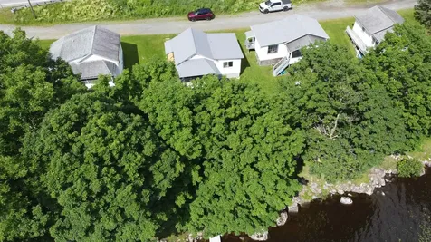 32 Mack's Drive Derby VT 05829