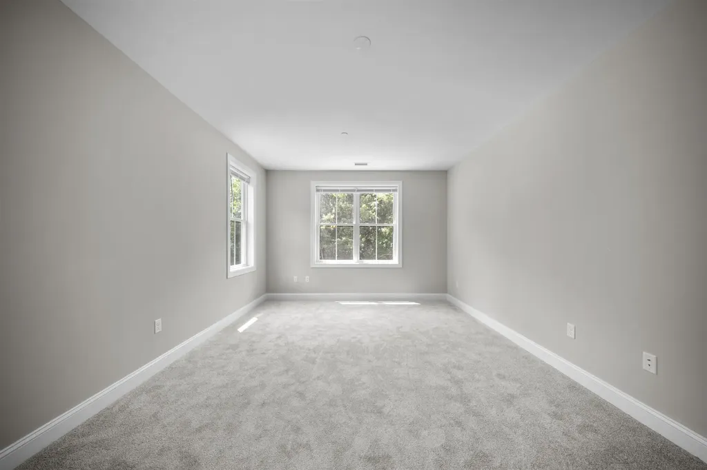2 Henry David Drive Nashua NH 03062