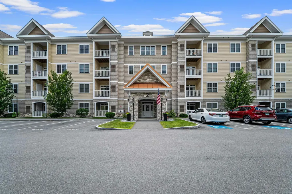 2 Henry David Drive Nashua NH 03062