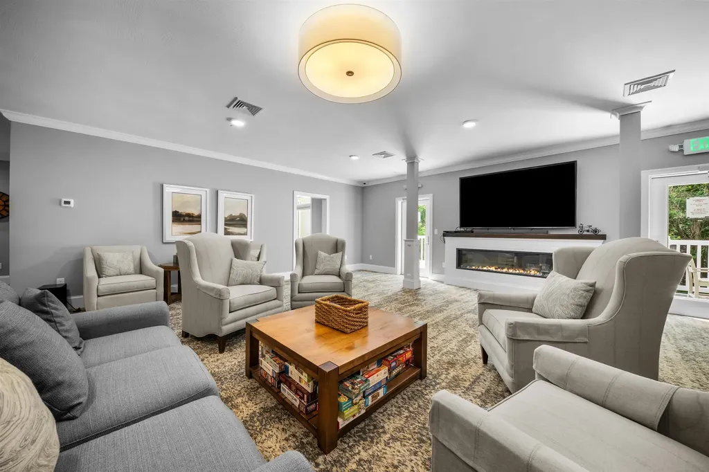 2 Henry David Drive Nashua NH 03062