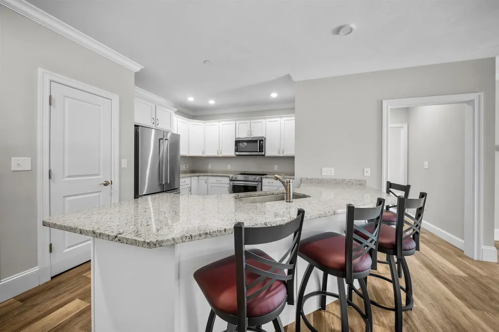 2 Henry David Drive Nashua NH 03062