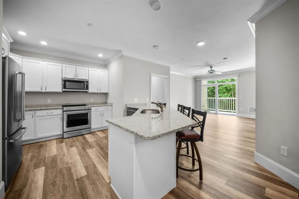 2 Henry David Drive Nashua NH 03062