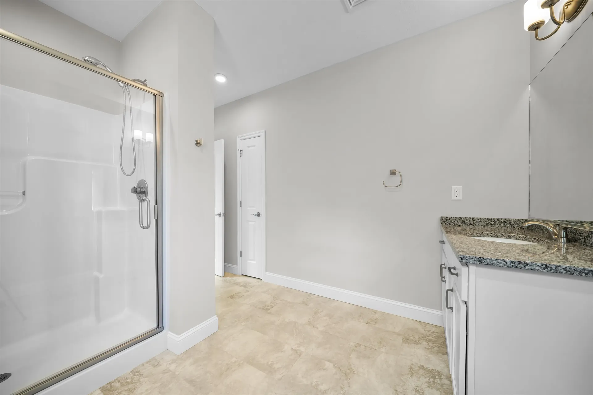 2 Henry David Drive Nashua NH 03062