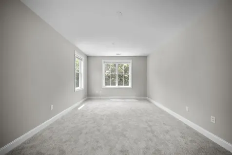 2 Henry David Drive Nashua NH 03062