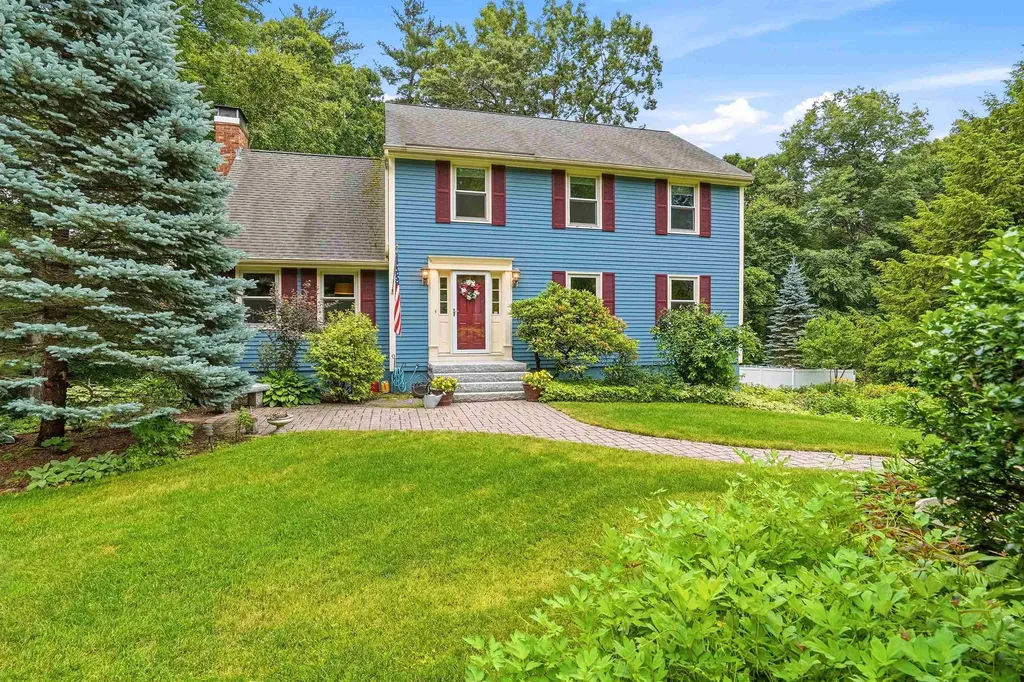 22 Erik Street Merrimack NH 03054