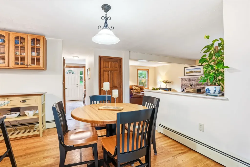 22 Erik Street Merrimack NH 03054