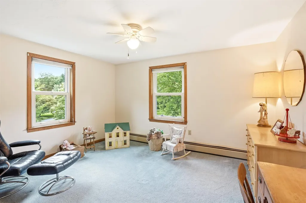 22 Erik Street Merrimack NH 03054