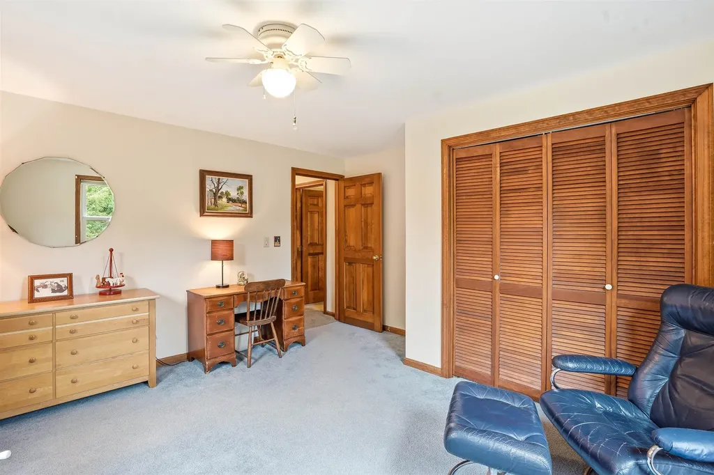 22 Erik Street Merrimack NH 03054