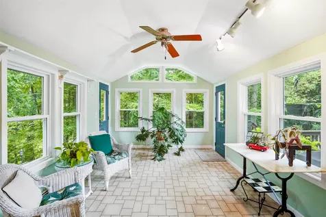 22 Erik Street Merrimack NH 03054