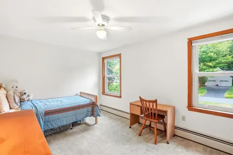 22 Erik Street Merrimack NH 03054