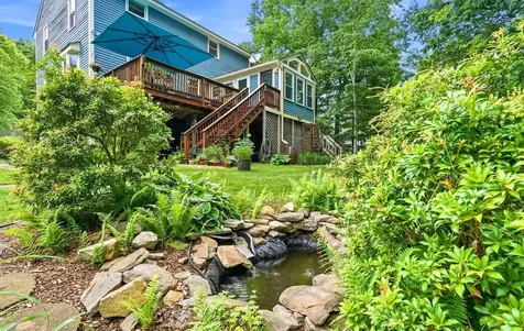 22 Erik Street Merrimack NH 03054