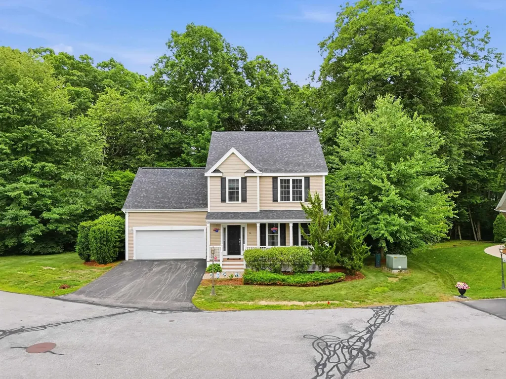 54 River Bend Way Manchester NH 03103