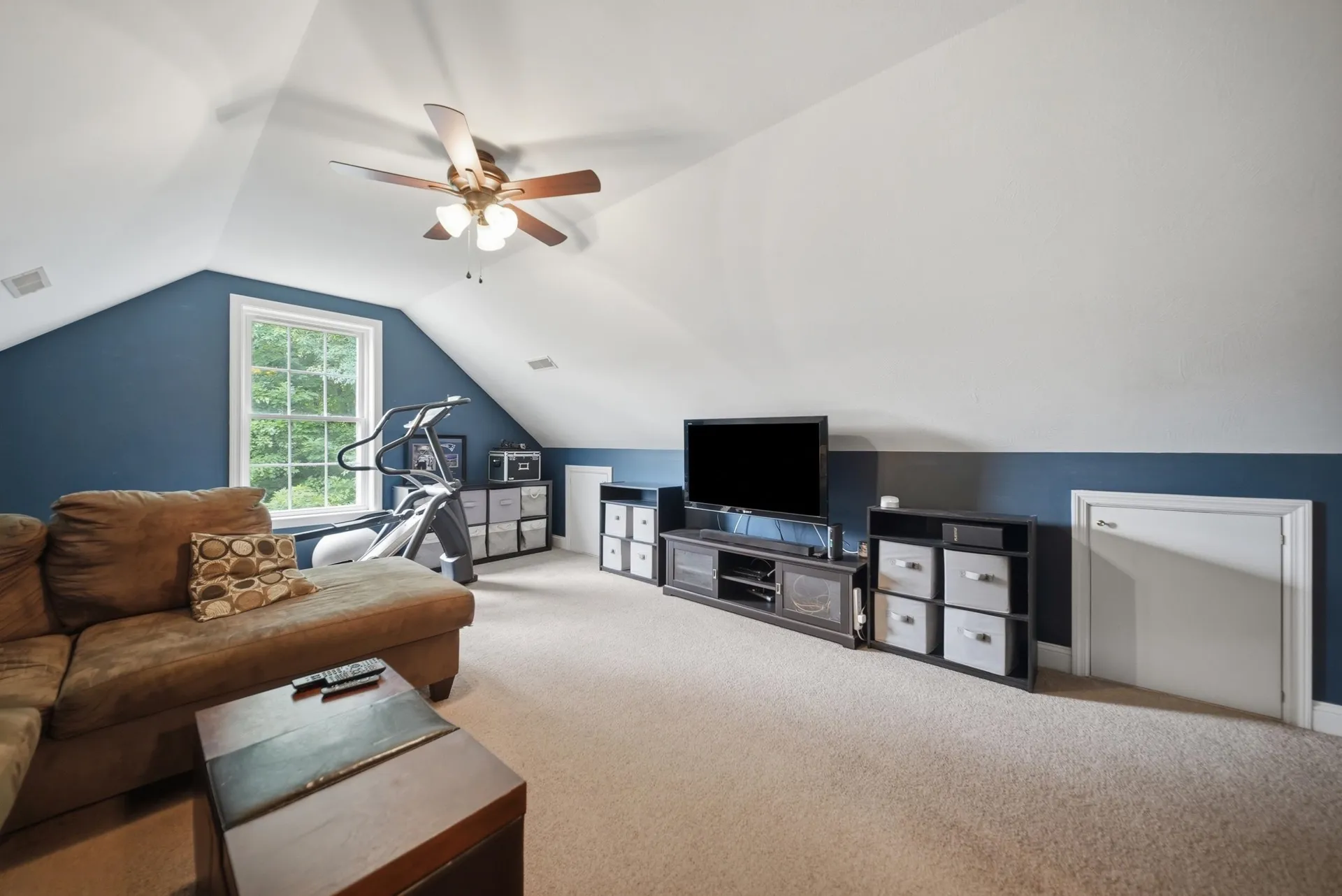 54 River Bend Way Manchester NH 03103