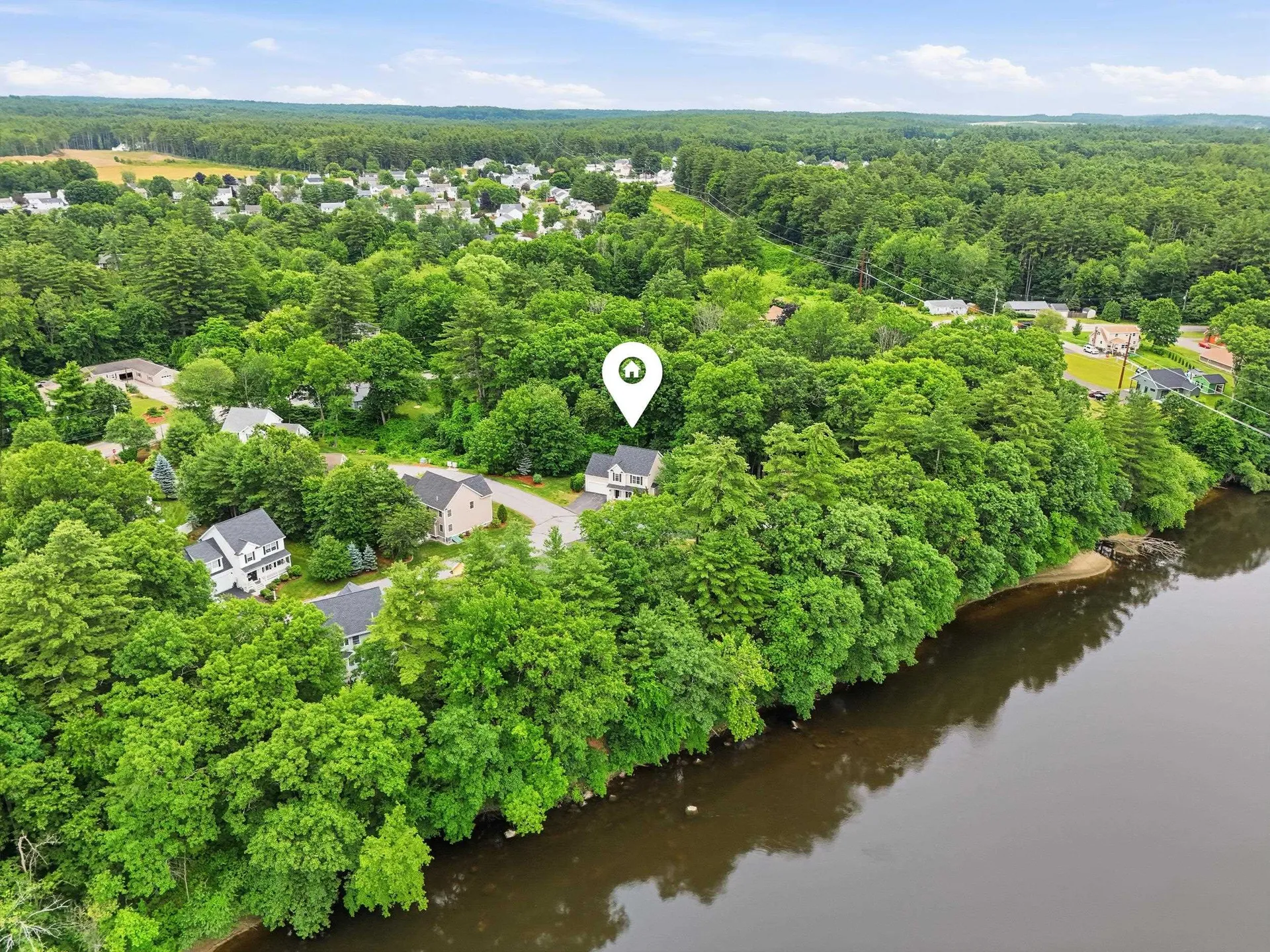 54 River Bend Way Manchester NH 03103