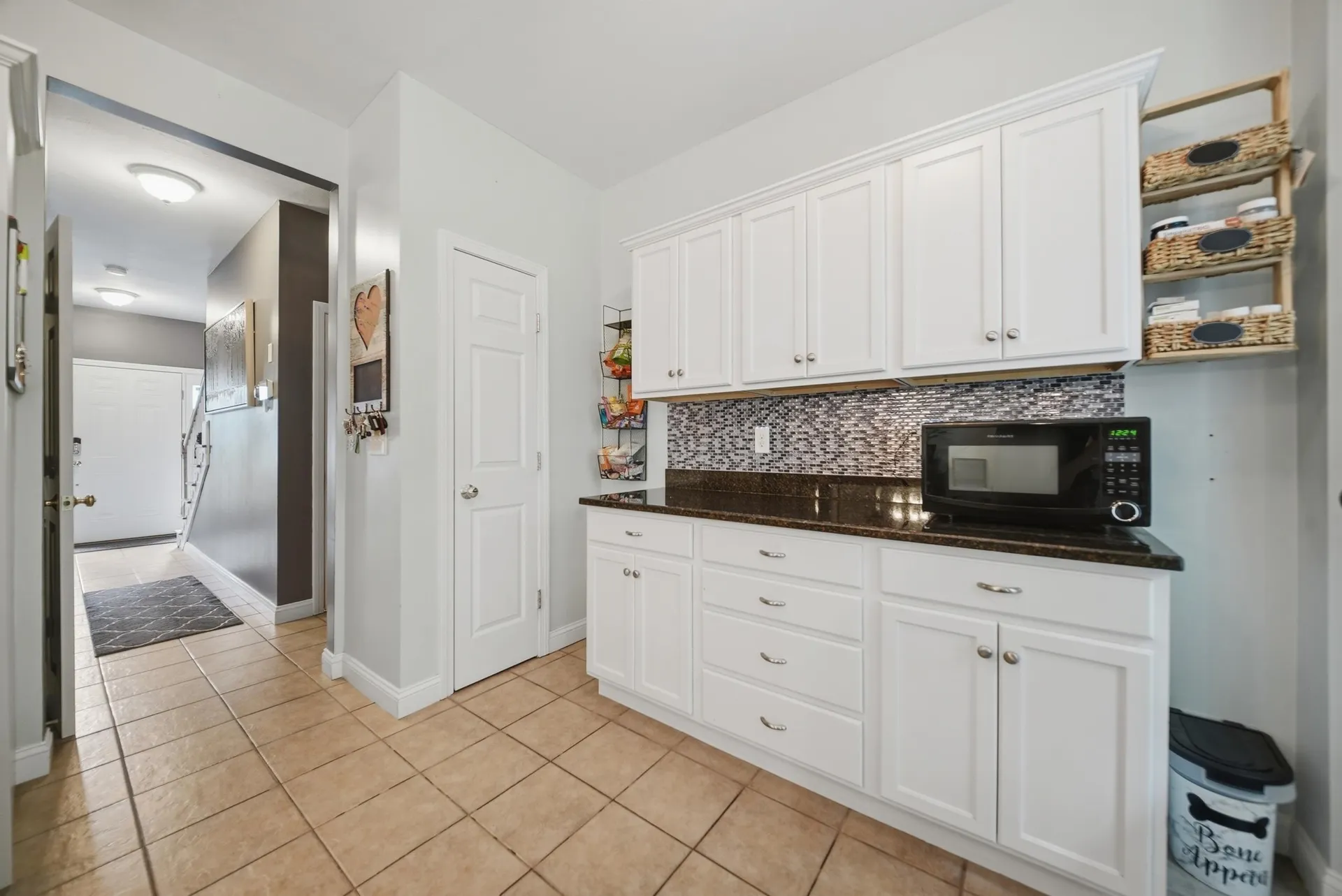 54 River Bend Way Manchester NH 03103