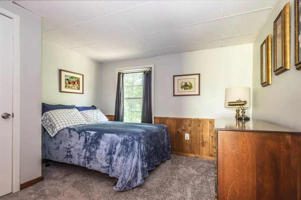 168 & 170 Brenda Road Clarendon VT 05759