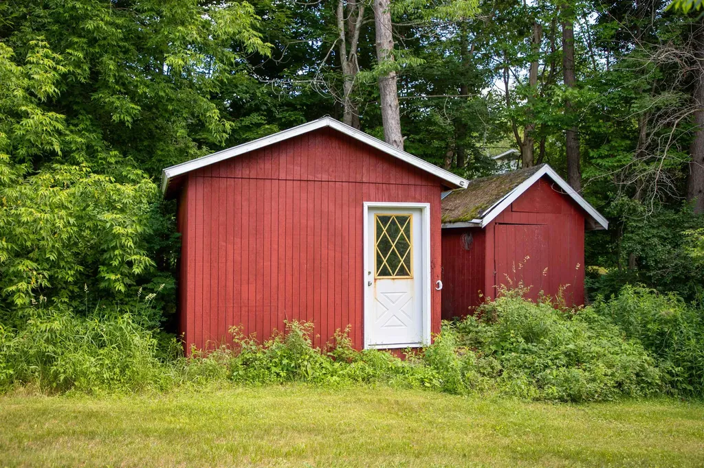 168 & 170 Brenda Road Clarendon VT 05759