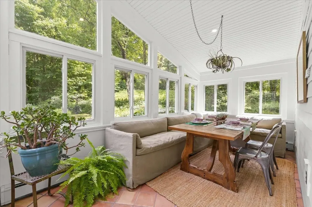 1954 Texas Hill Road Hinesburg VT 05461