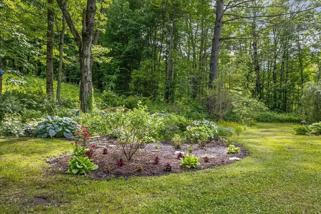 1954 Texas Hill Road Hinesburg VT 05461