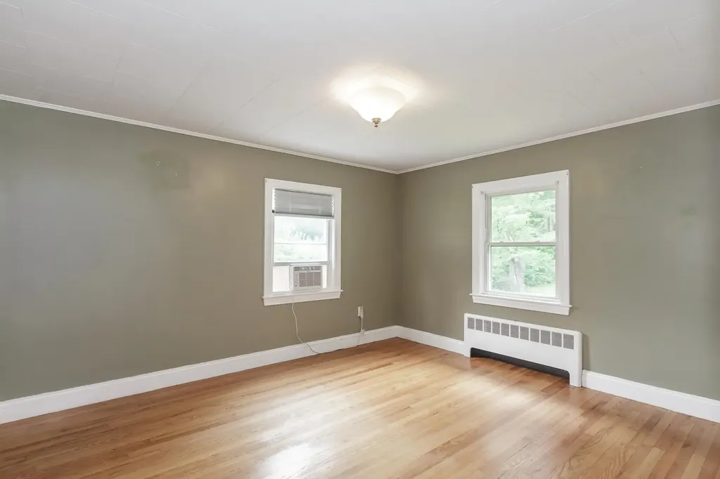 43 Bluff Street Salem NH 03079