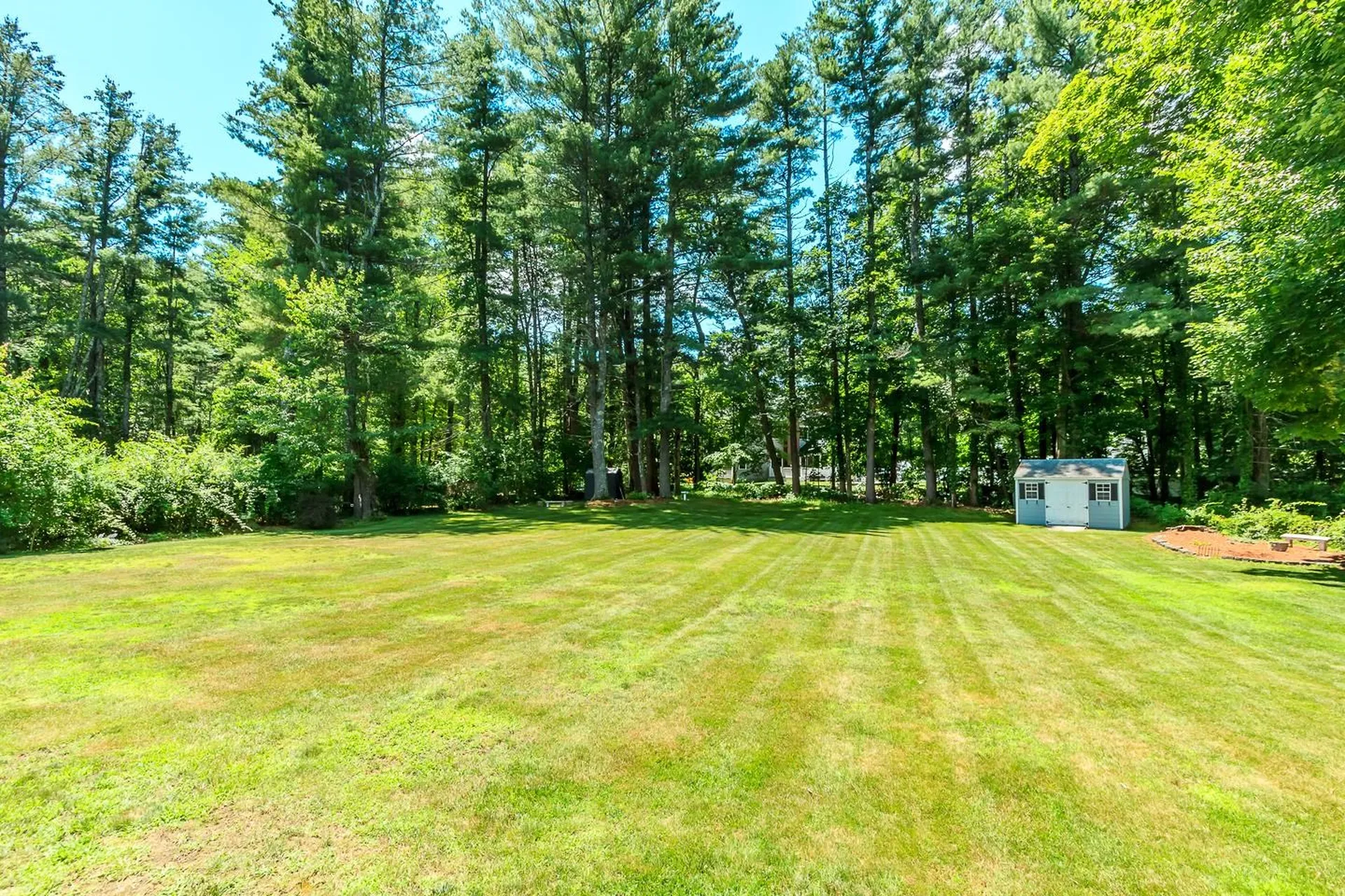43 Bluff Street Salem NH 03079
