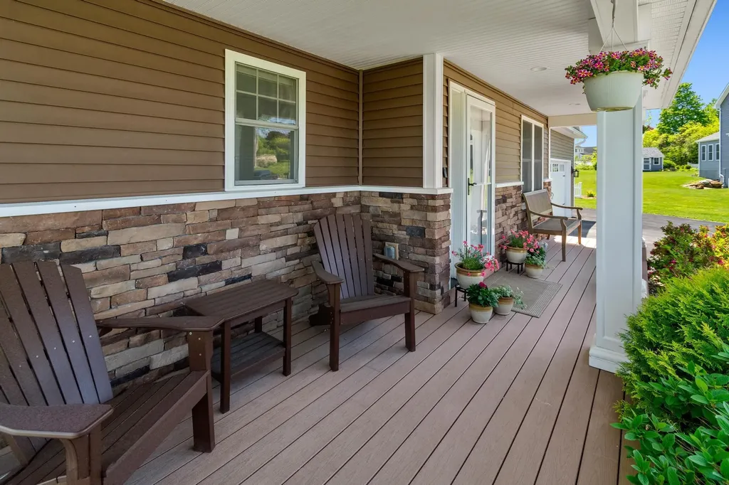 55 Over Lake Court St. Albans Town VT 05478