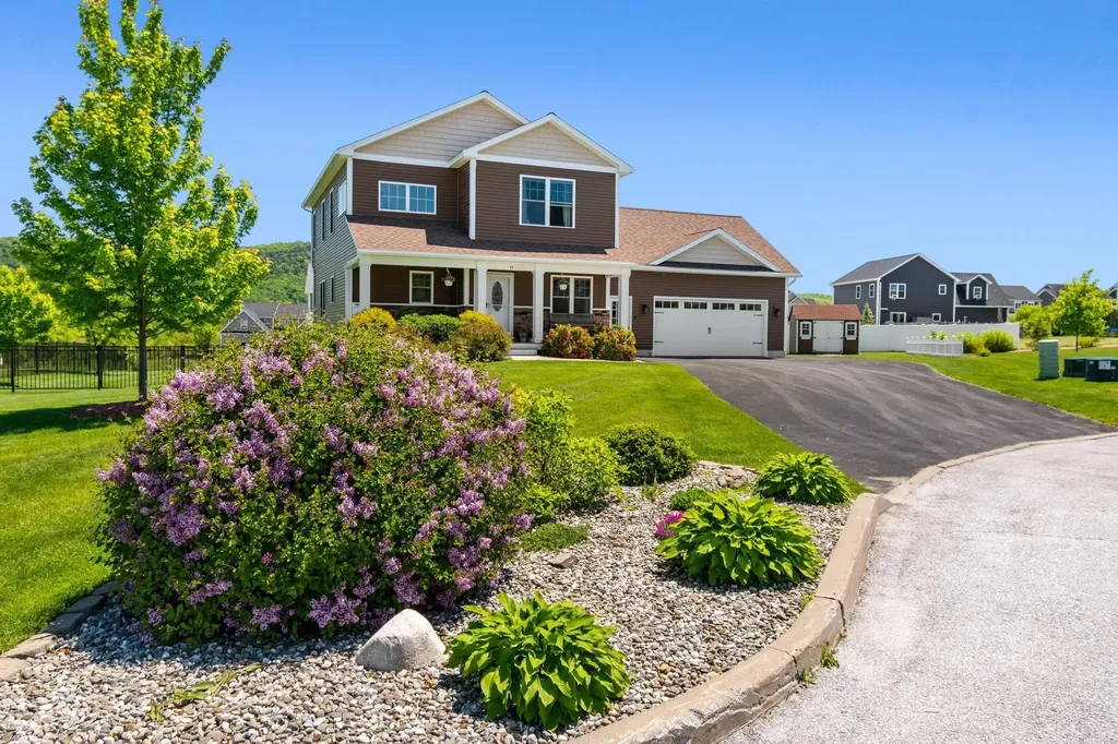 55 Over Lake Court St. Albans Town VT 05478
