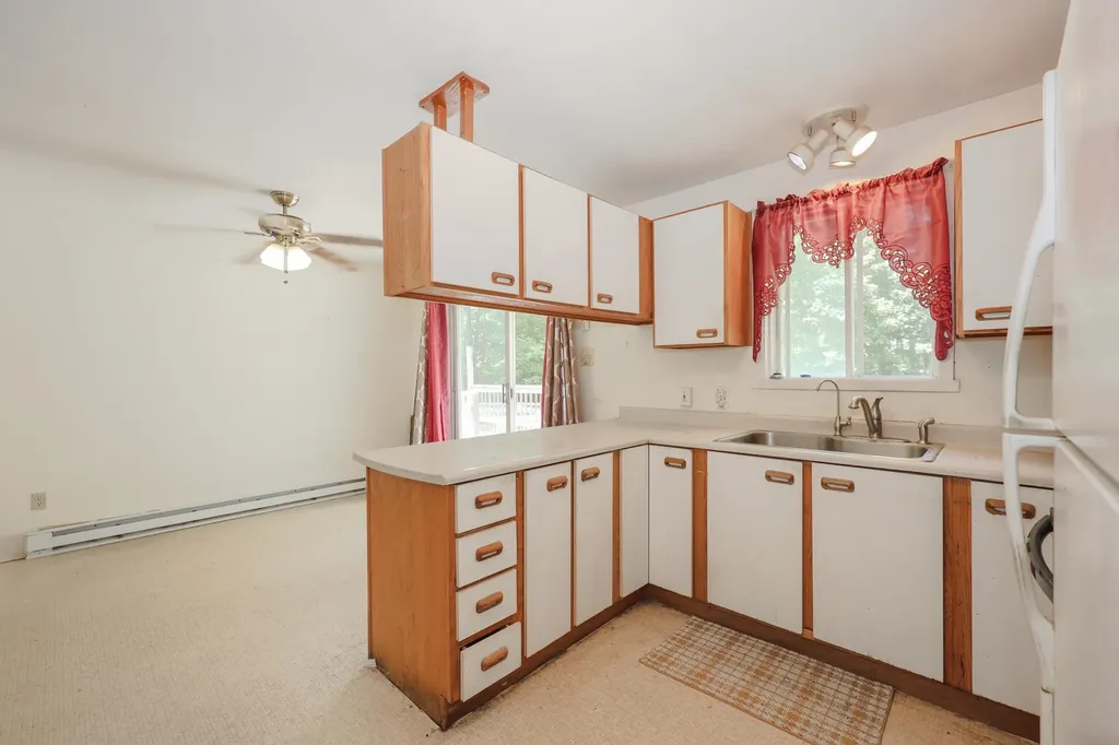 60 Farmer Road Hooksett NH 03016