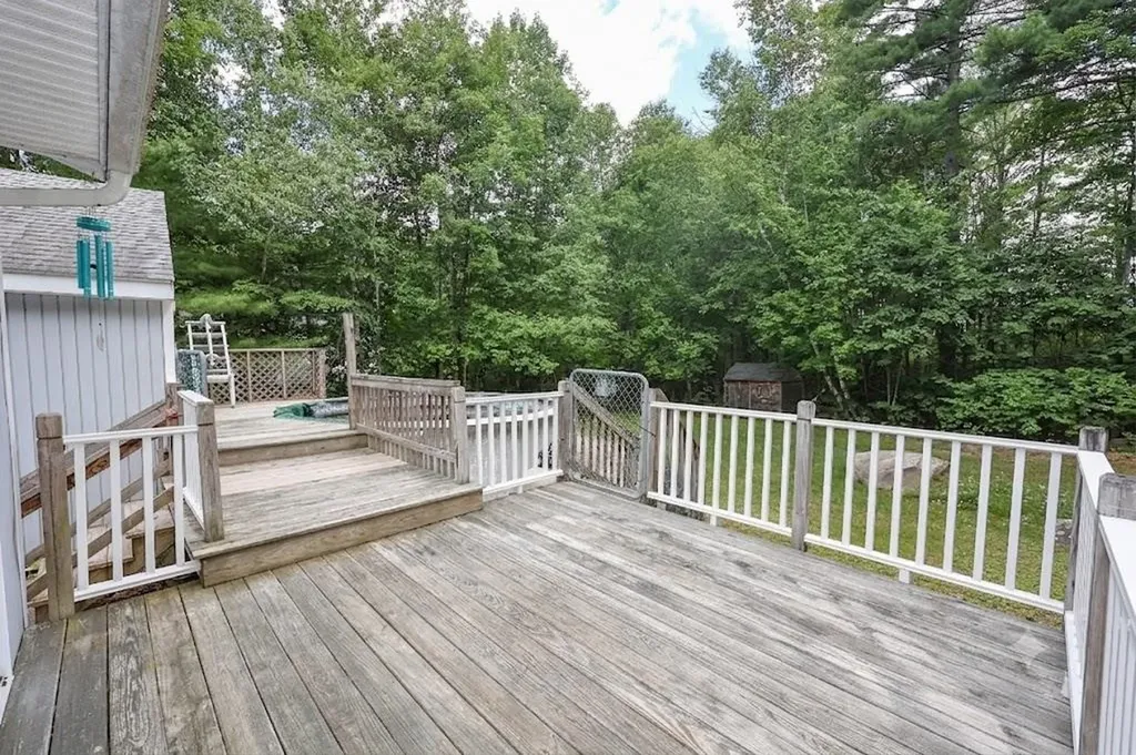 60 Farmer Road Hooksett NH 03016