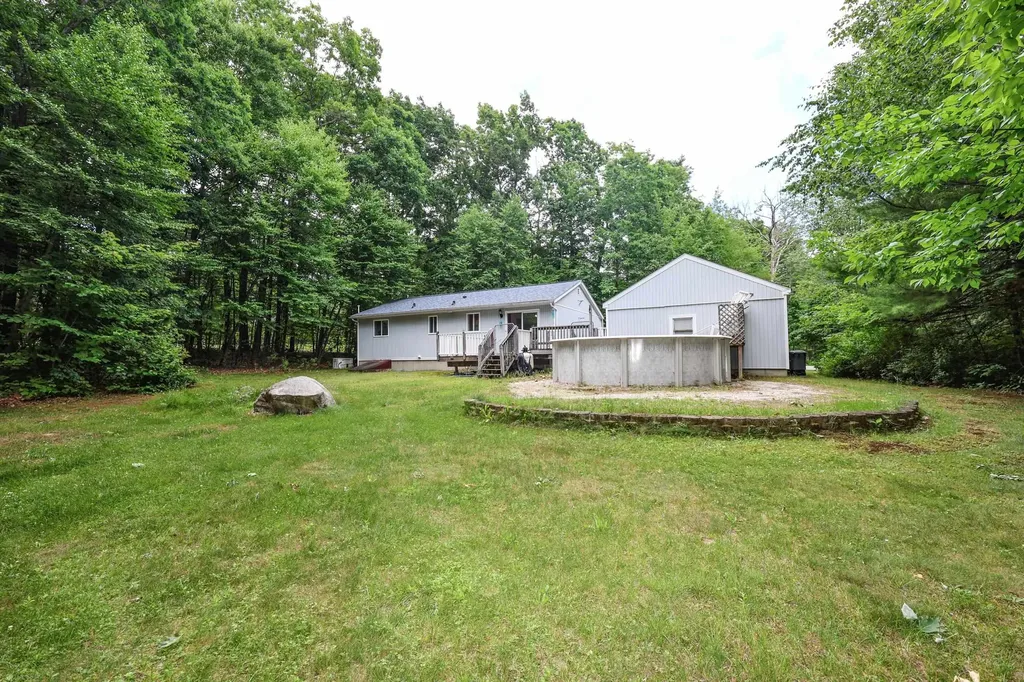 60 Farmer Road Hooksett NH 03016