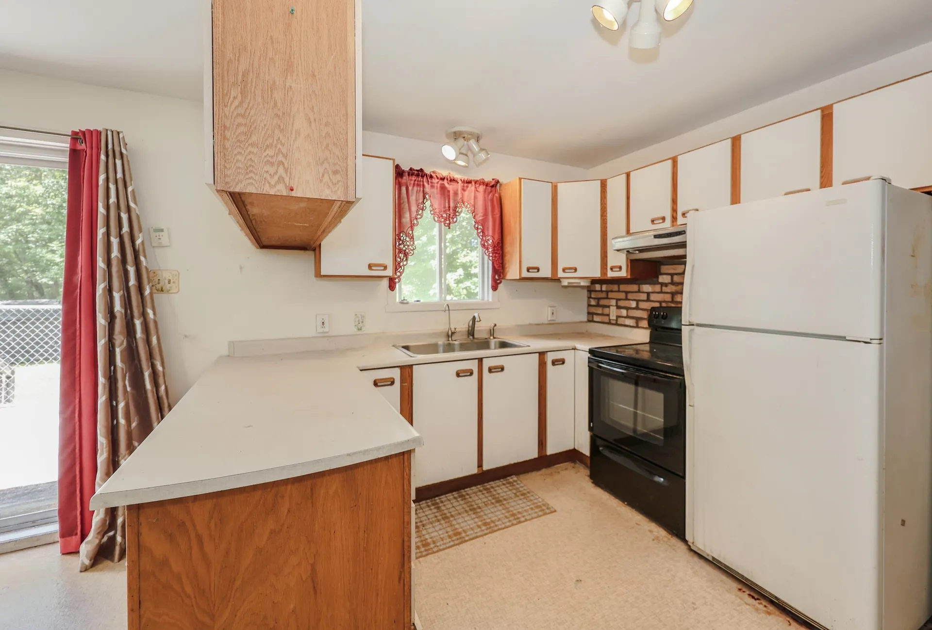60 Farmer Road Hooksett NH 03016