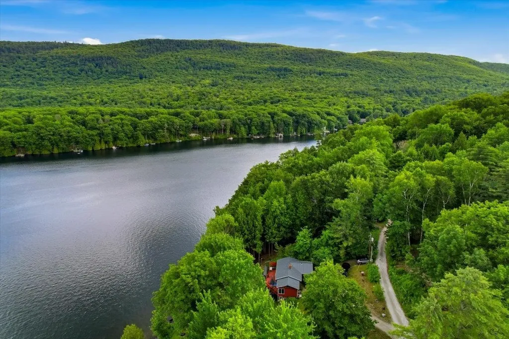 256 Mountain View Drive Leicester VT 05733