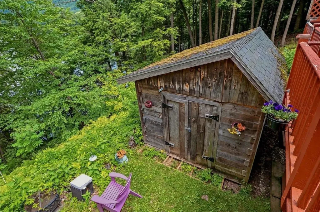 256 Mountain View Drive Leicester VT 05733