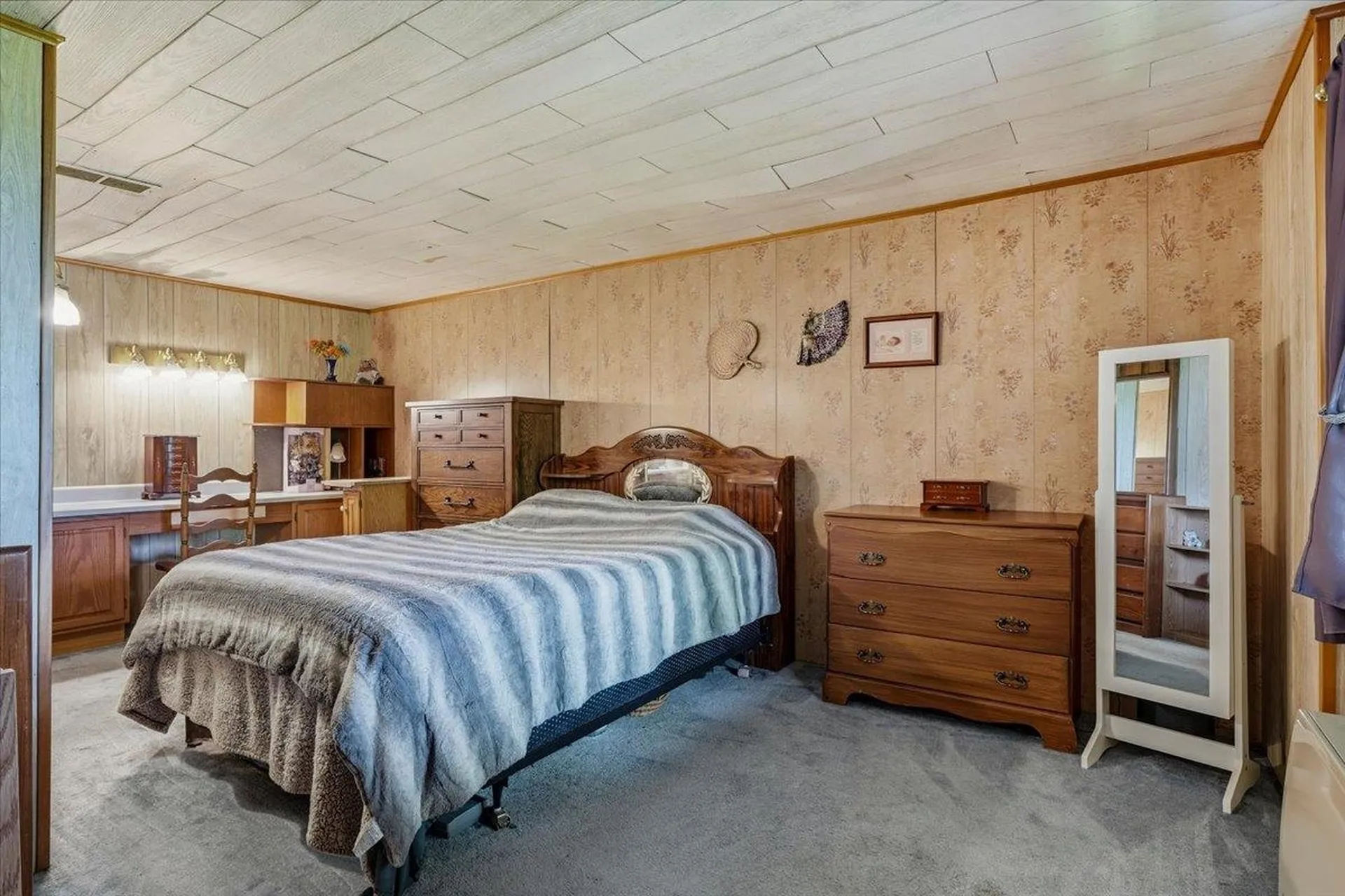 256 Mountain View Drive Leicester VT 05733