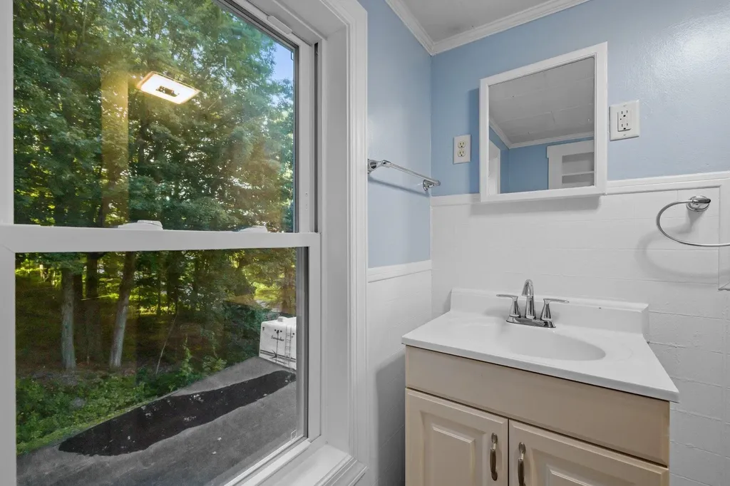308 Prospect Street Franklin NH 03235