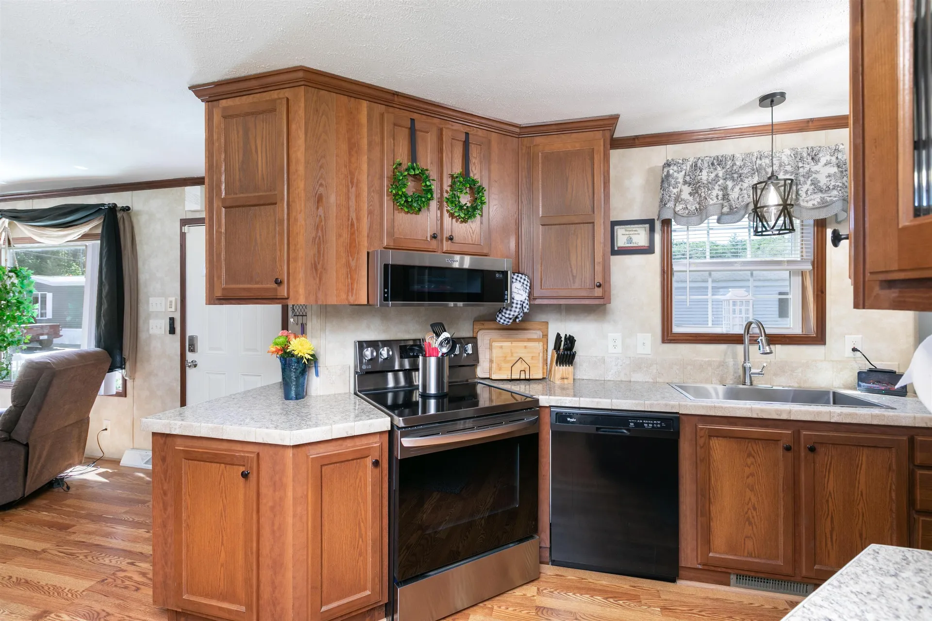 29 Lowell Road Salem NH 03079